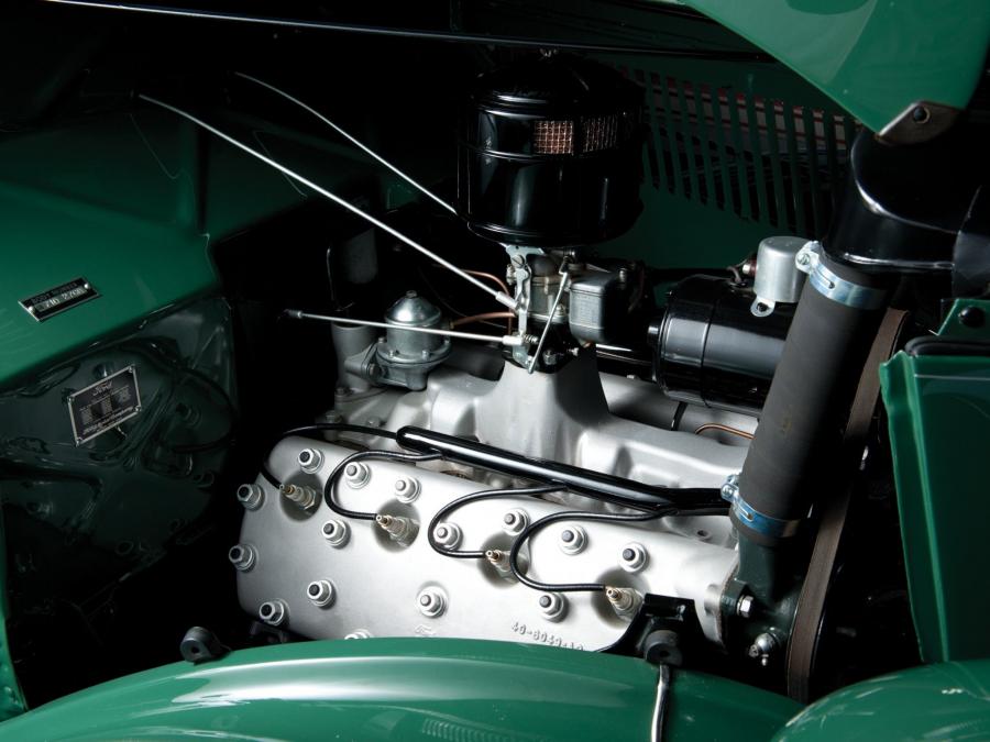  Ford V8 DeLuxe Roadster 1936 года  (фото 12 из 32)